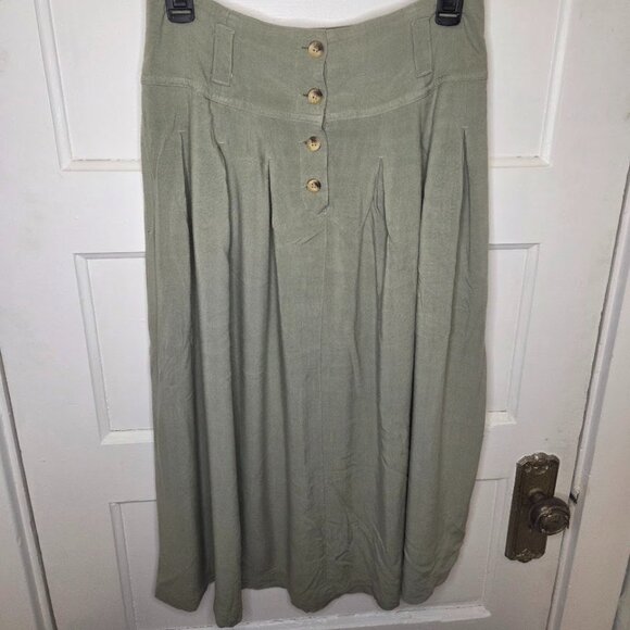 Outback Red Dresses & Skirts - Vintage Outback Sage Green Skirt - Women's Size 10 - W/ Pockets and Belt Loops